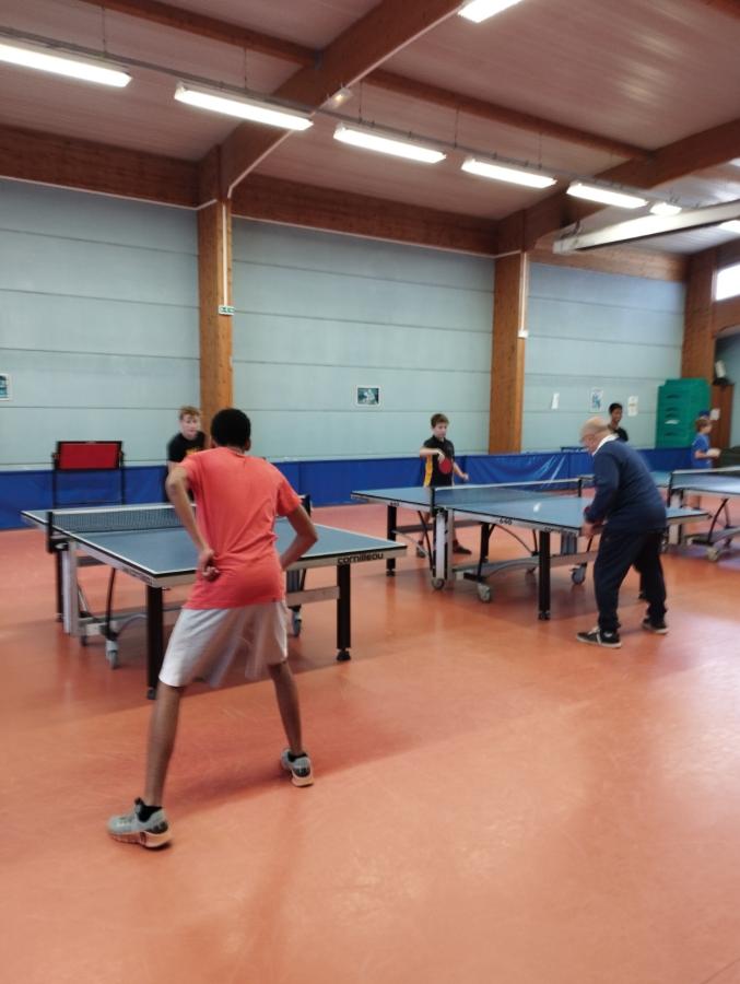 Quelques photos du stage de TENNIS DE TABLE jeunes qui s'est déroulé du 22 au 24 Avril 2024